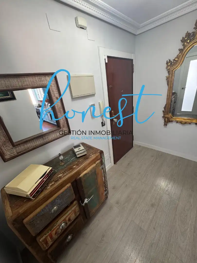 Piso en venta en Torremolinos con Aire acondicionado, Terraza y Amueblado