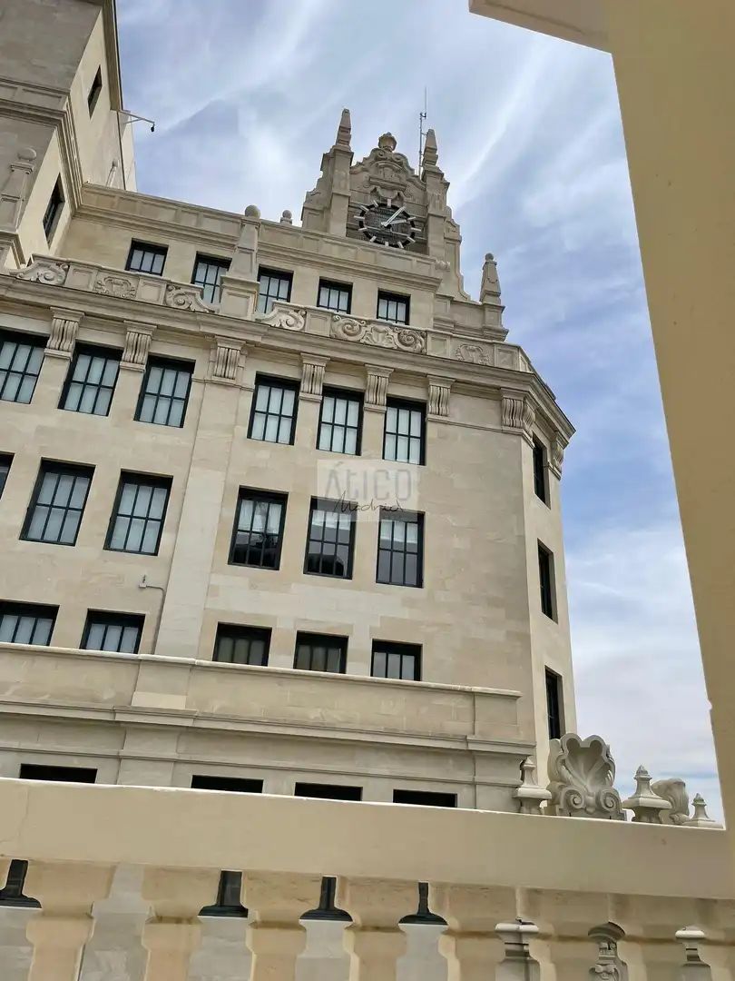 Vista exterior de Àtic de lloguer en Madrid amb Aire condicionat, Calefacció i Terrassa