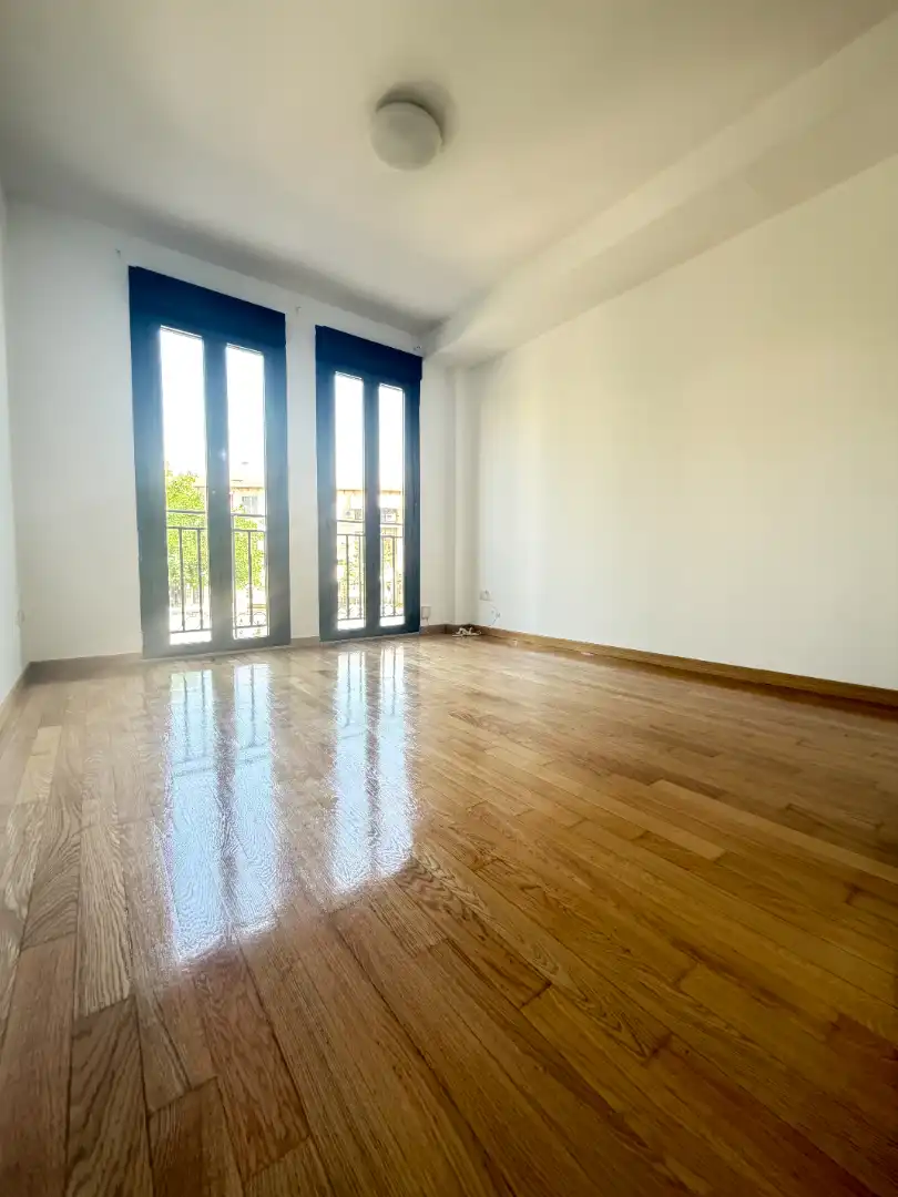 Apartments for rent in Plaza de la Constitución, Velilla de San Antonio