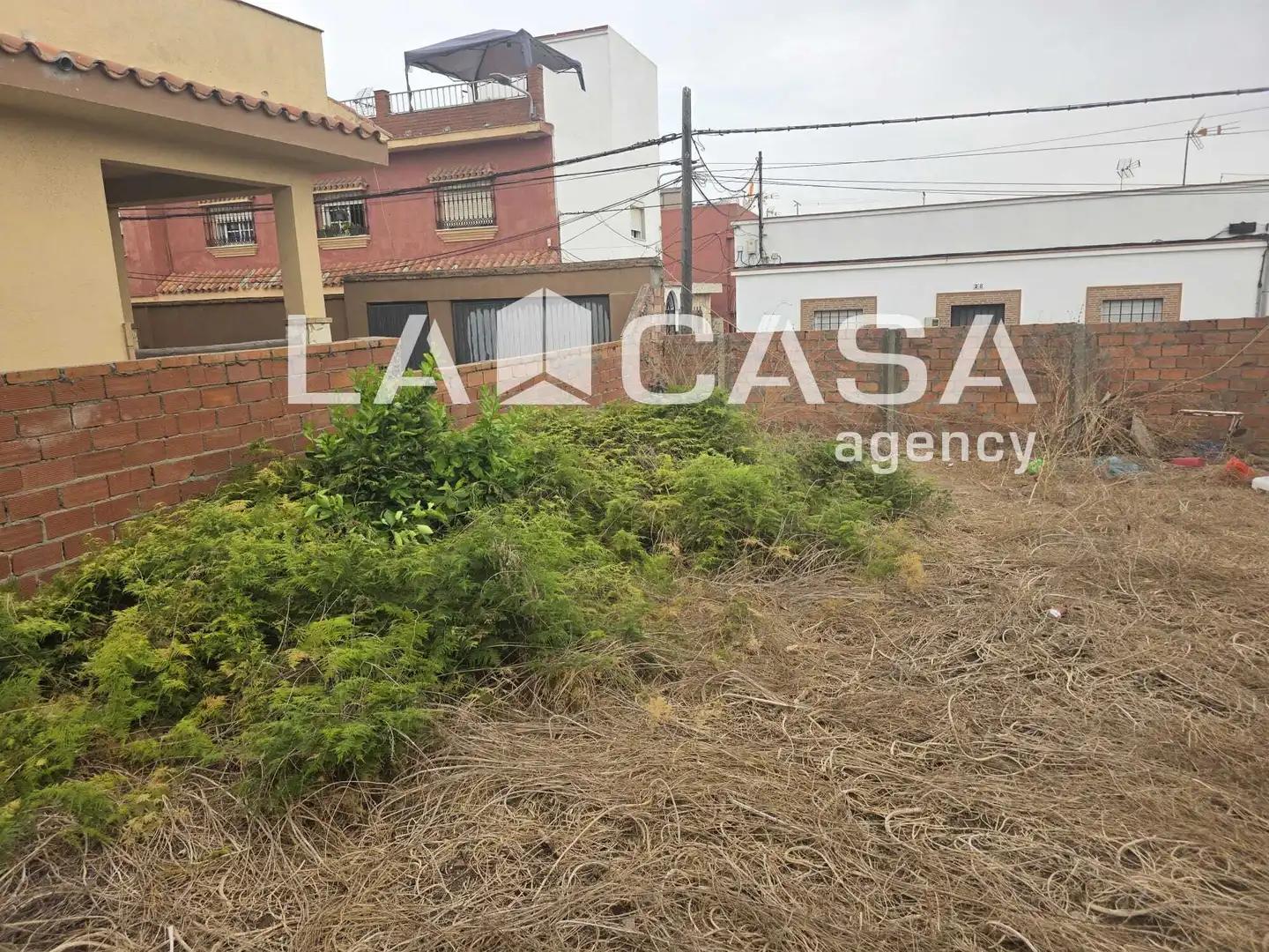 Lands and plots for sale in Calle el Mirlo