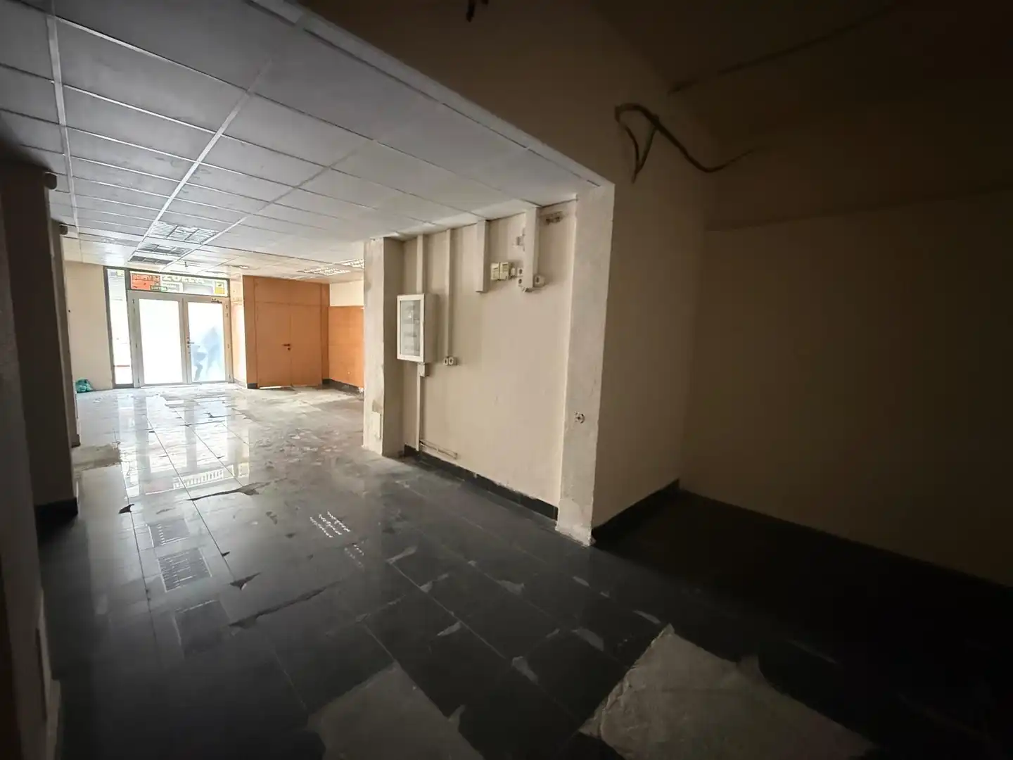 Local comercial en venta en Centre, imagen 2