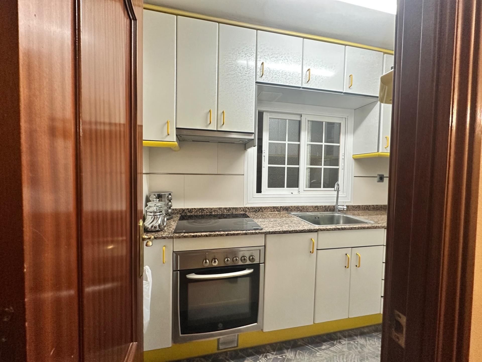 Kitchen of Flat for sale in Santa Coloma de Gramenet  with Parquet flooring