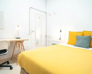 Bedroom of Flat to share in  Barcelona Capital  with Heating and Washing machine