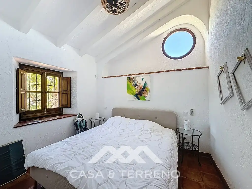 Dormitori de Casa o xalet en venda en Vélez-Málaga amb Aire condicionat, Jardí privat i Terrassa