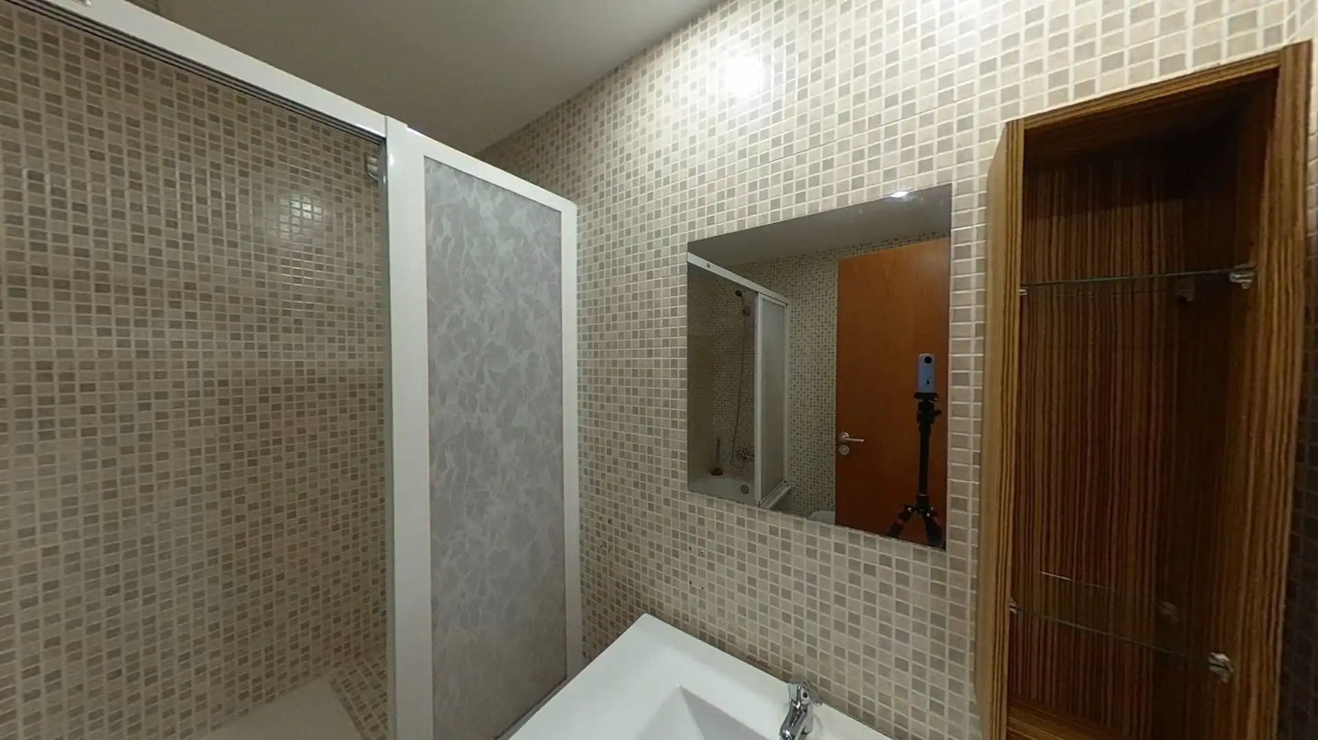 Bathroom of Duplexes for sale in Terrassa  with Swimming Pool
