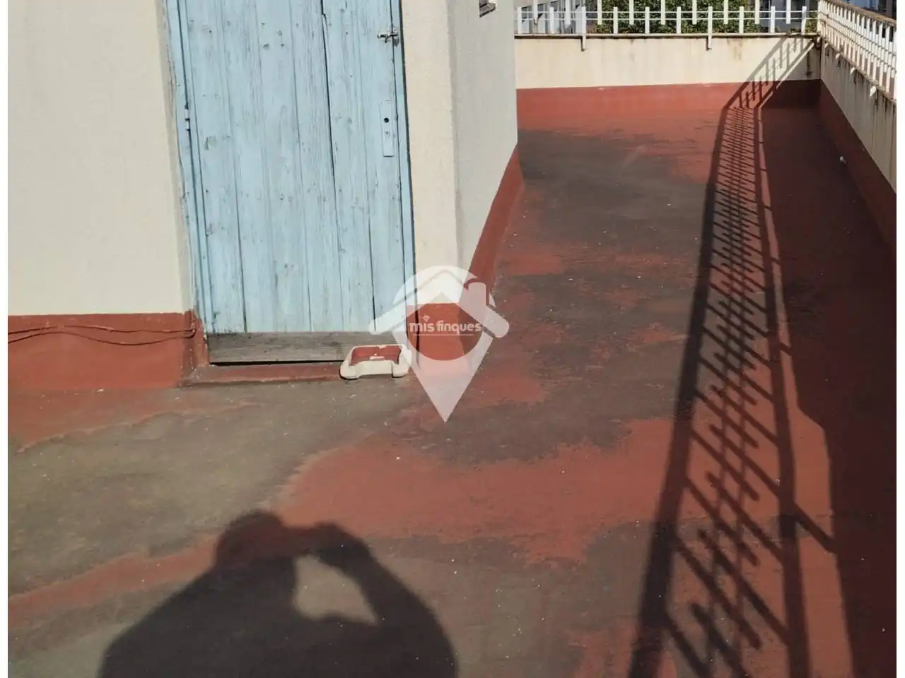 Außenansicht von Gebäude zur Miete in Sabadell