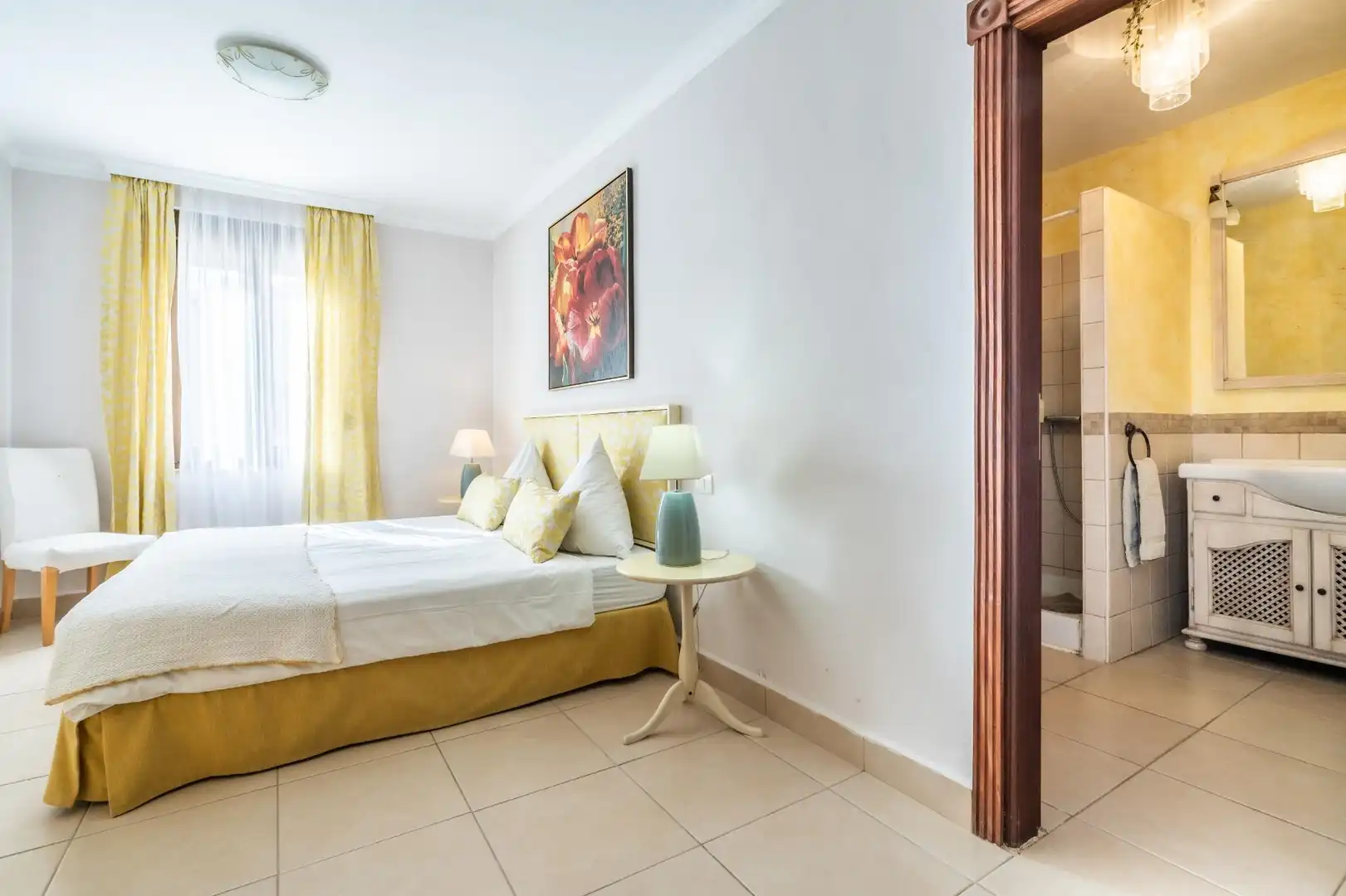 Dormitori de Casa o xalet en venda en Guía de Isora amb Aire condicionat, Jardí privat i Terrassa