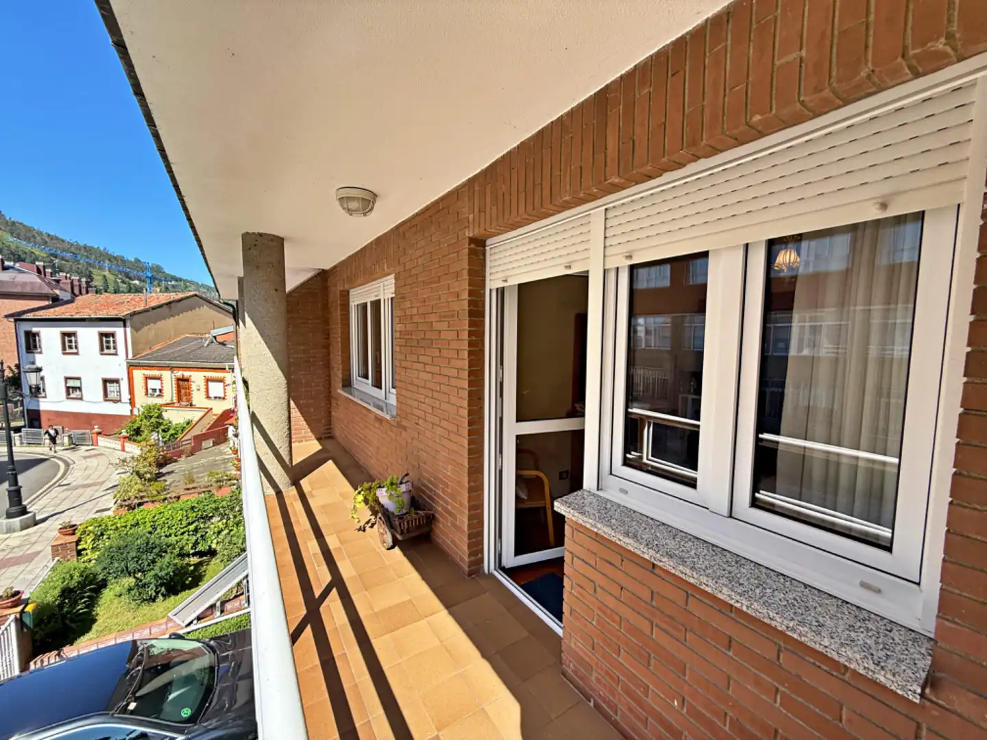 Terraza de Casa adosada en venta en Oviedo  con Calefacción, Jardín privado y Parquet