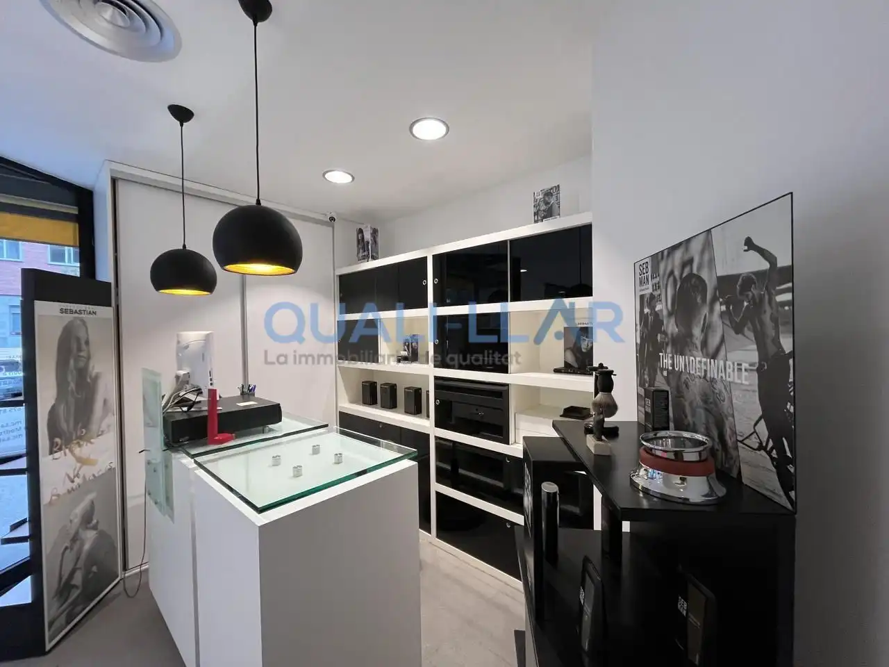 Local comercial en traspaso en Dels Pins