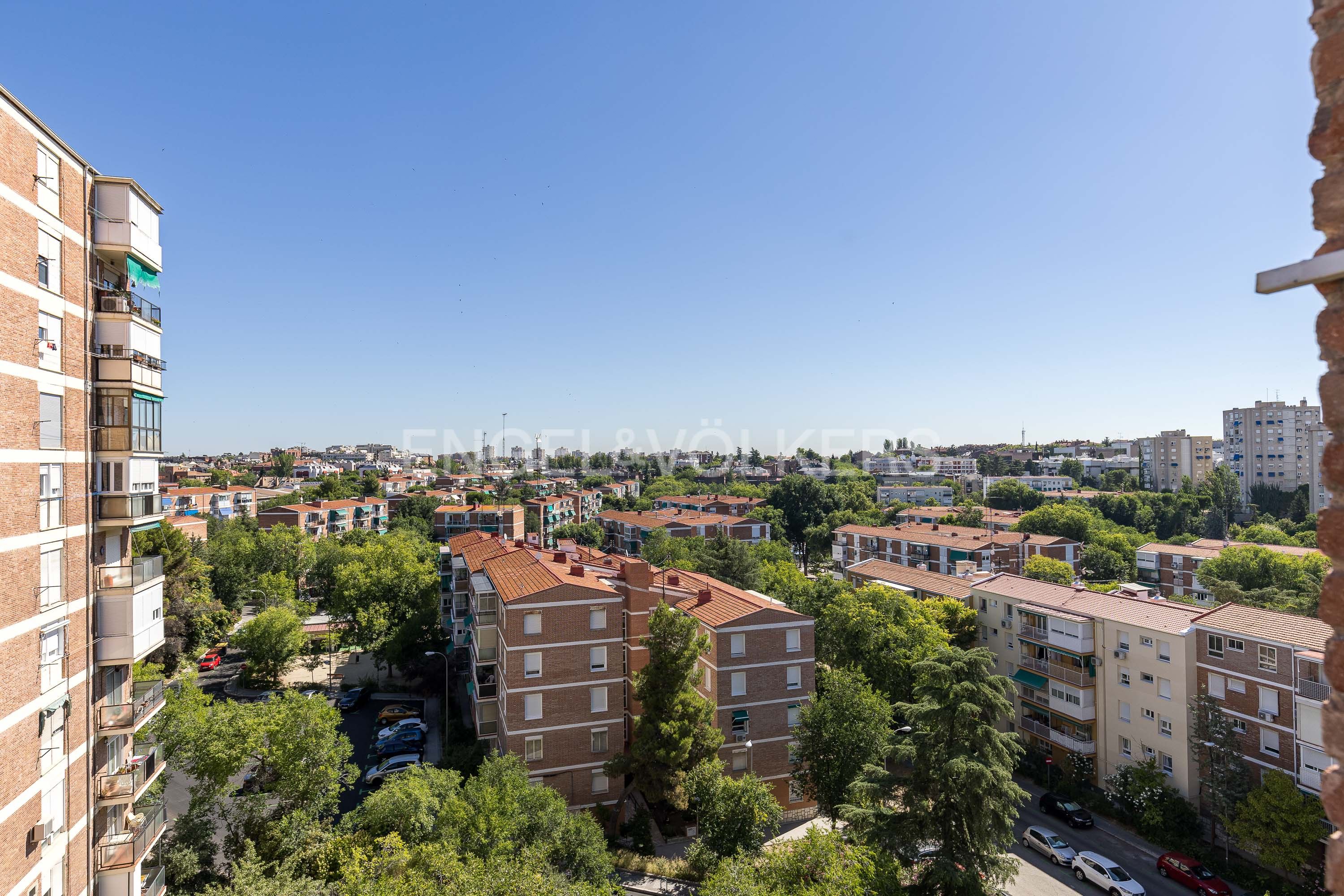Exterior view of Apartment to rent in  Madrid Capital  with Heating, Parquet flooring and Terrace