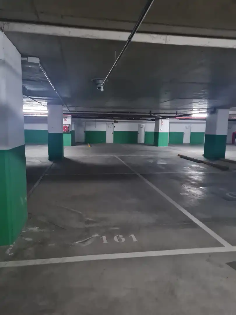 Parkplatz von Garage zur Miete in Sevilla