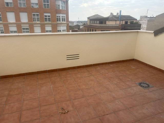 Dúplex en Venta en Estación - Universidad