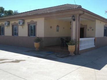 Casa amb piscina en venda a Periurbano Oeste - Sierra
