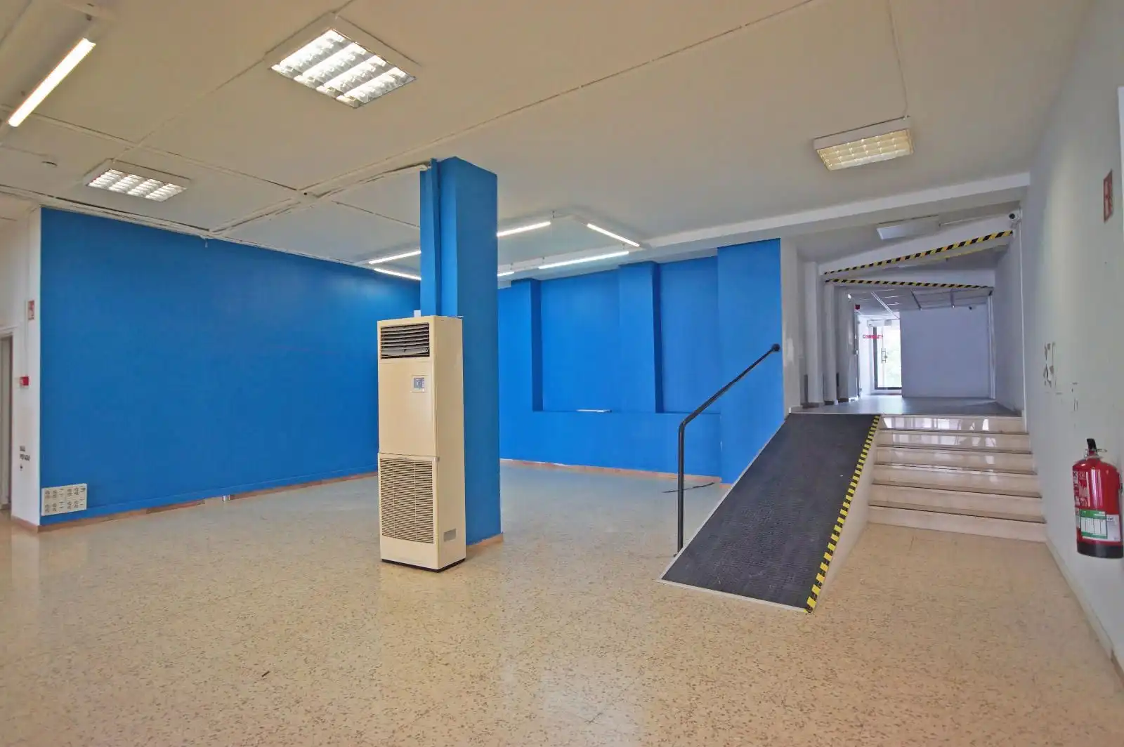 Business premises for sale in Calle Pallars 73, imagen 27