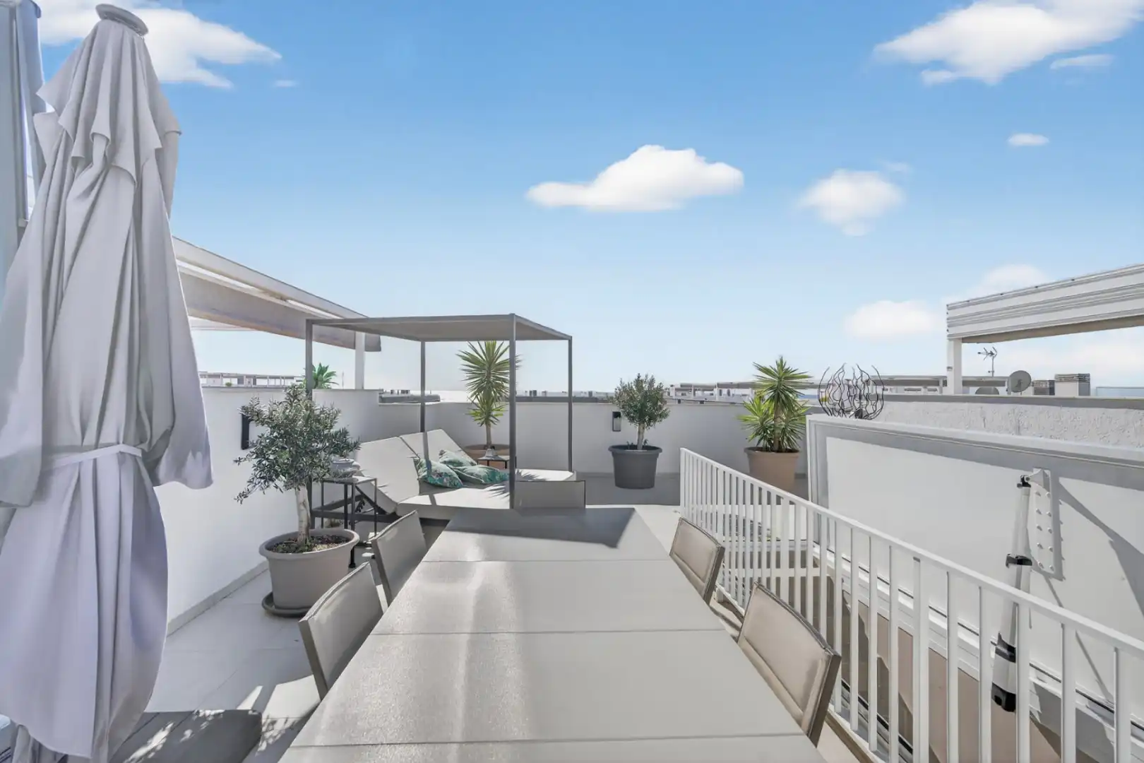 Terrasse von Dachboden zum Verkauf in Orihuela mit Klimaanlage, Heizung und Terrasse