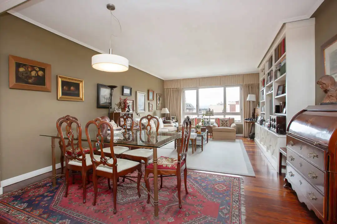 Comedor de Piso en venta en Getxo  con Calefacción, Trastero y Amueblado