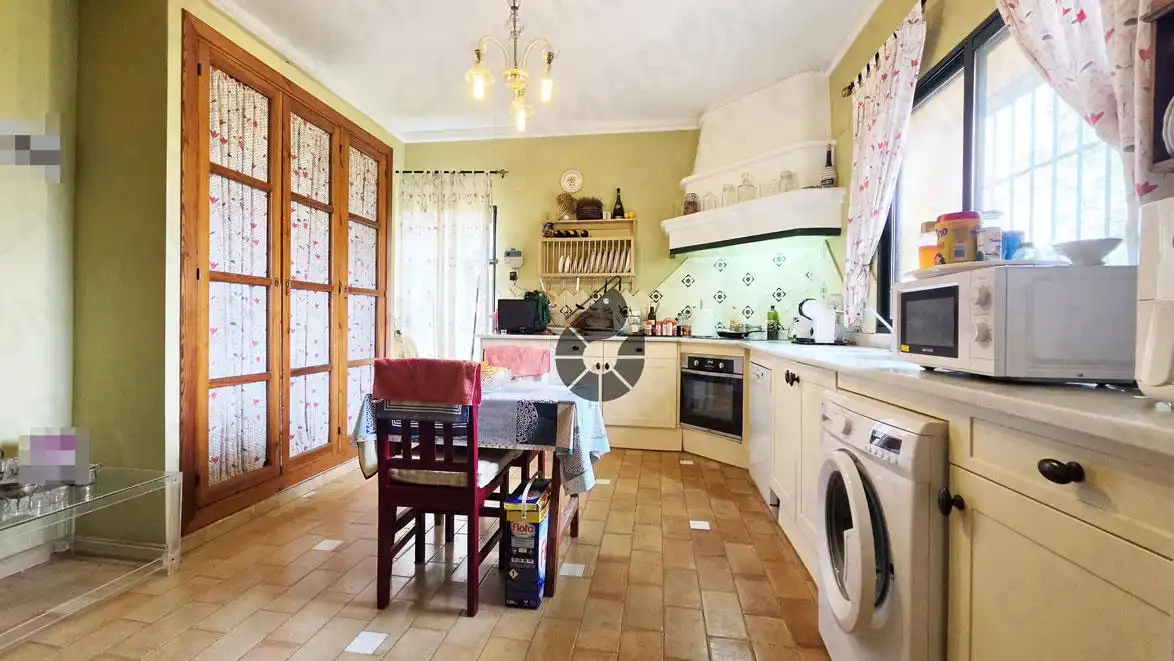 Cocina de Finca rústica en venta en Almensilla con Aire acondicionado y Jardín privado