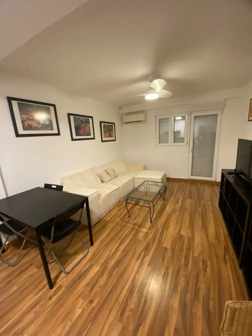 Piso con ascensor en venta en Calle Vecina Concha Ruiz 46, imagen 2