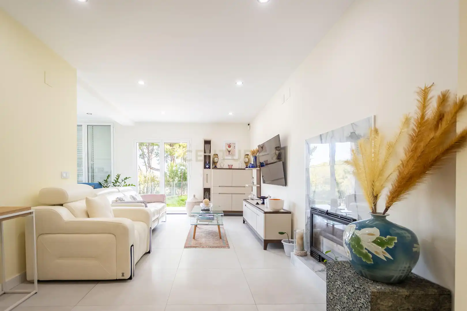 Villa con terrazza in vendita a REINES, imagen 50