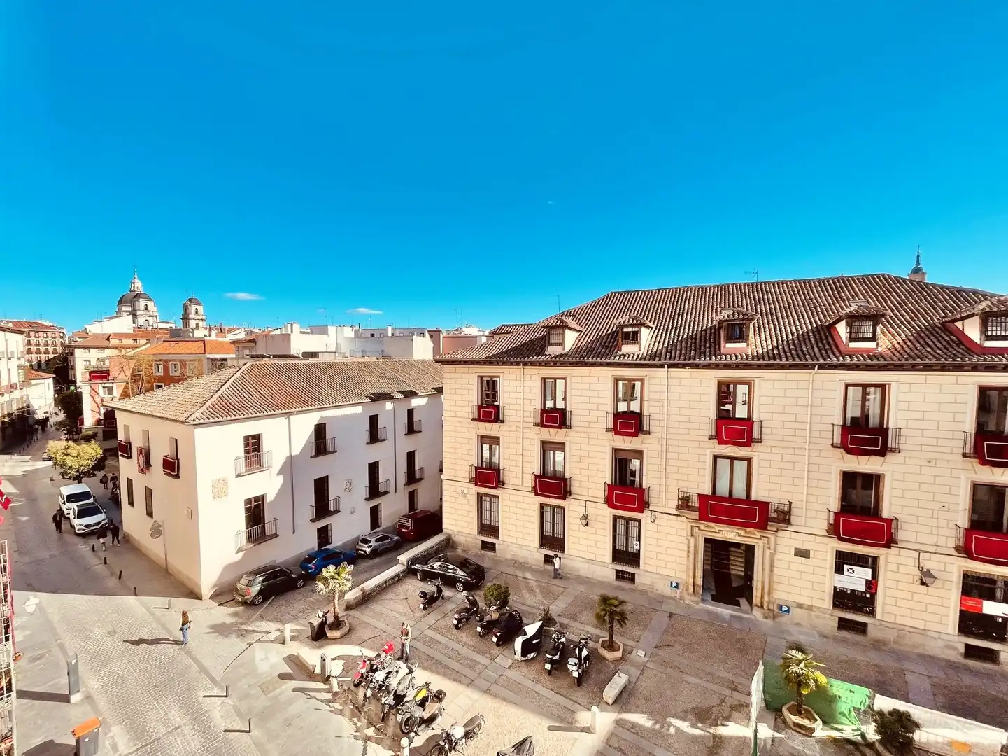Office space with terrace to rent in Plaza del Cordón 2, imagen 8