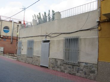 Casa aparellada en venda a C/ Daniel