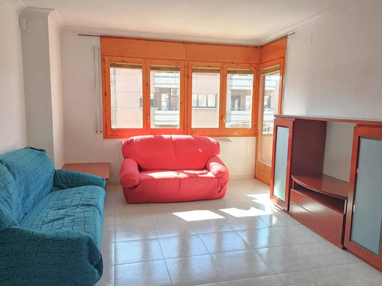 Sala de estar de Piso de alquiler en Vic con Calefacción, Terraza y Trastero