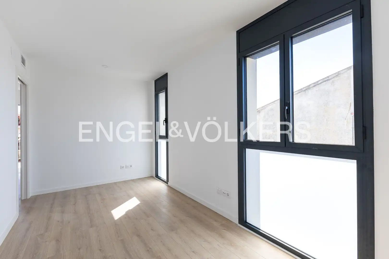 Living room of Flat for sale in Castelldefels  with Air Conditioner, Heating and Parquet flooring