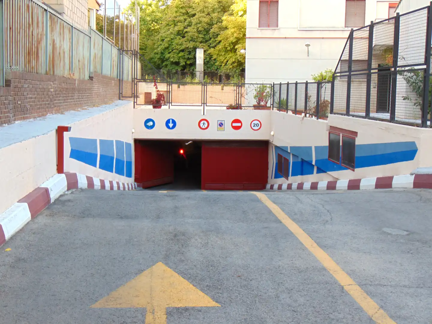 Einzelparkplatz mit Aufzug zum Verkauf in Calle la Dolorosa, imagen 2