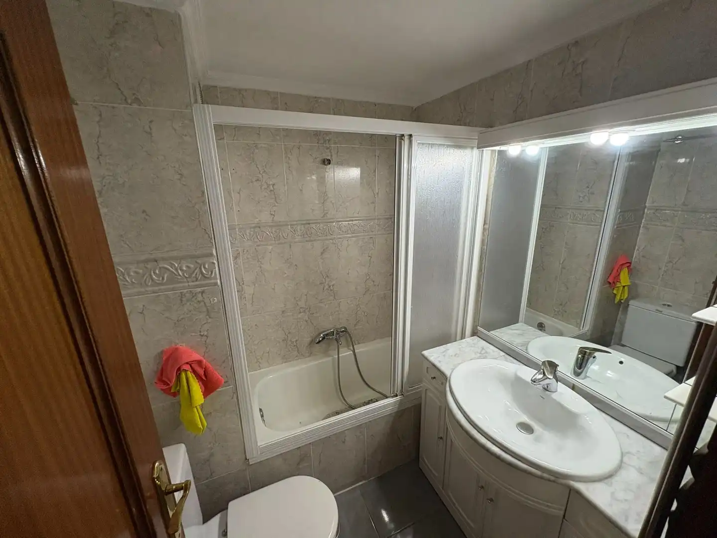 Baño de Piso de alquiler en Aranjuez con Aire acondicionado, Calefacción y Terraza