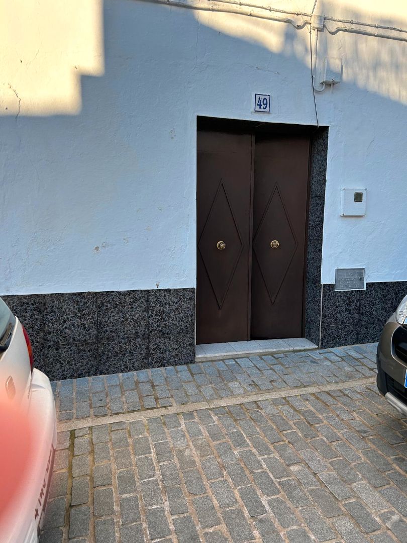 Vista exterior de Casa adosada en venda en Barcarrota amb Moblat