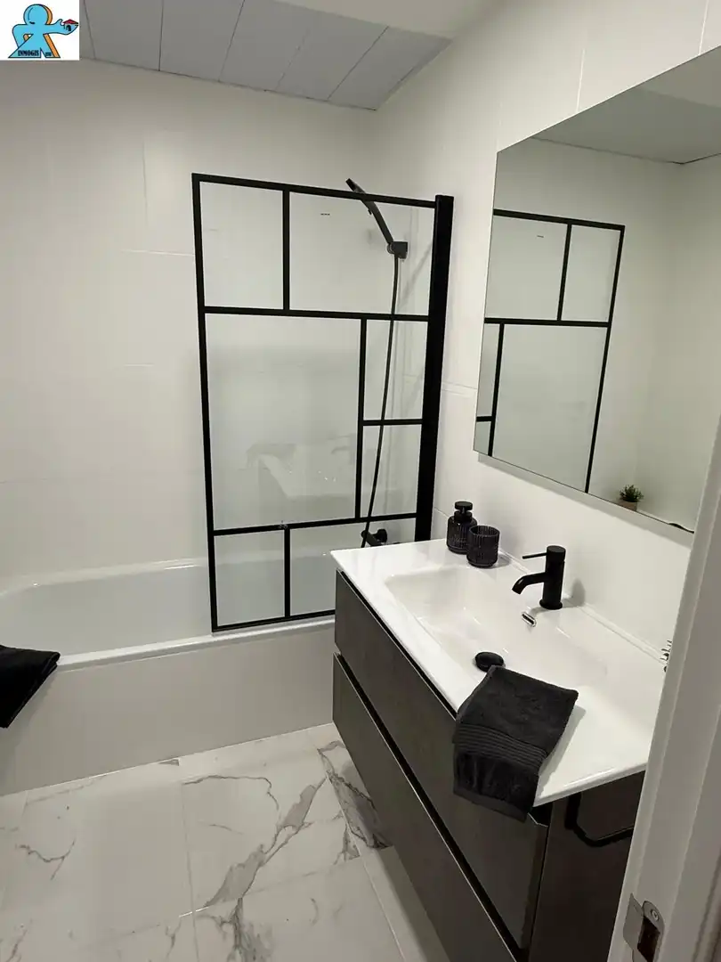 Baño de Planta baja en venta en Vilalba Sasserra con Parquet
