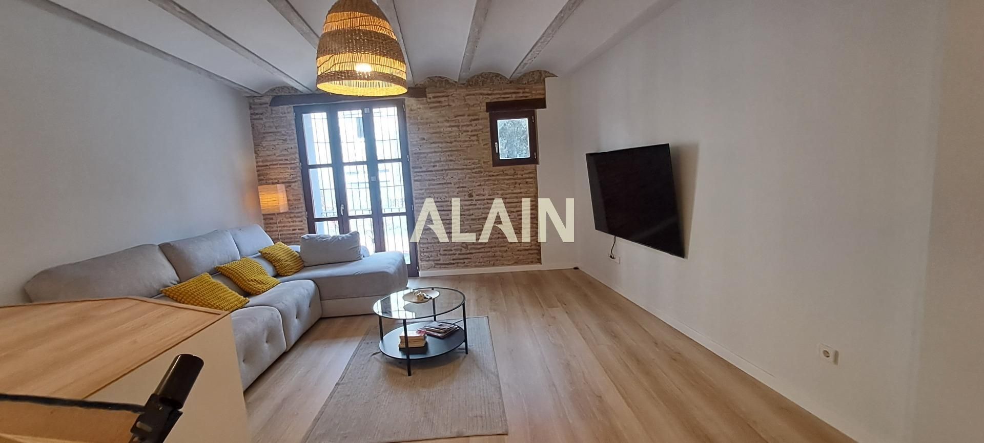 Living room of Flat for sale in  Valencia Capital  with Air Conditioner, Heating and Alarm