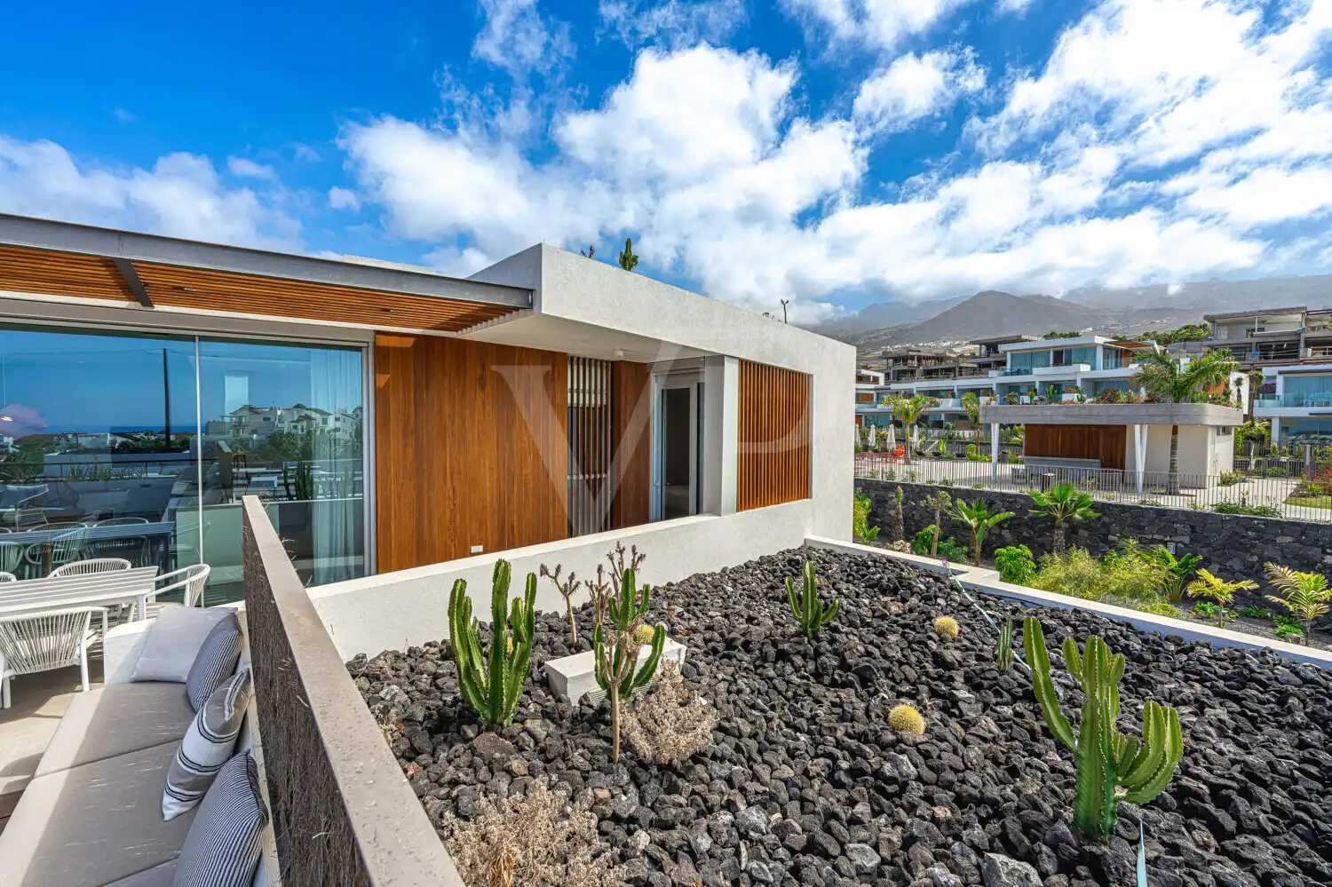 Außenansicht von Dachboden zum Verkauf in Guía de Isora mit Klimaanlage, Terrasse und Balkon