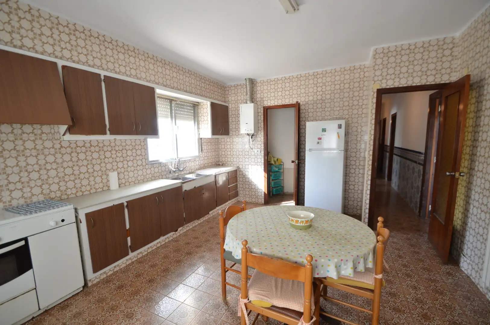 Cuina de Casa o xalet en venda en Vinaròs amb Calefacció, Jardí privat i Terrassa
