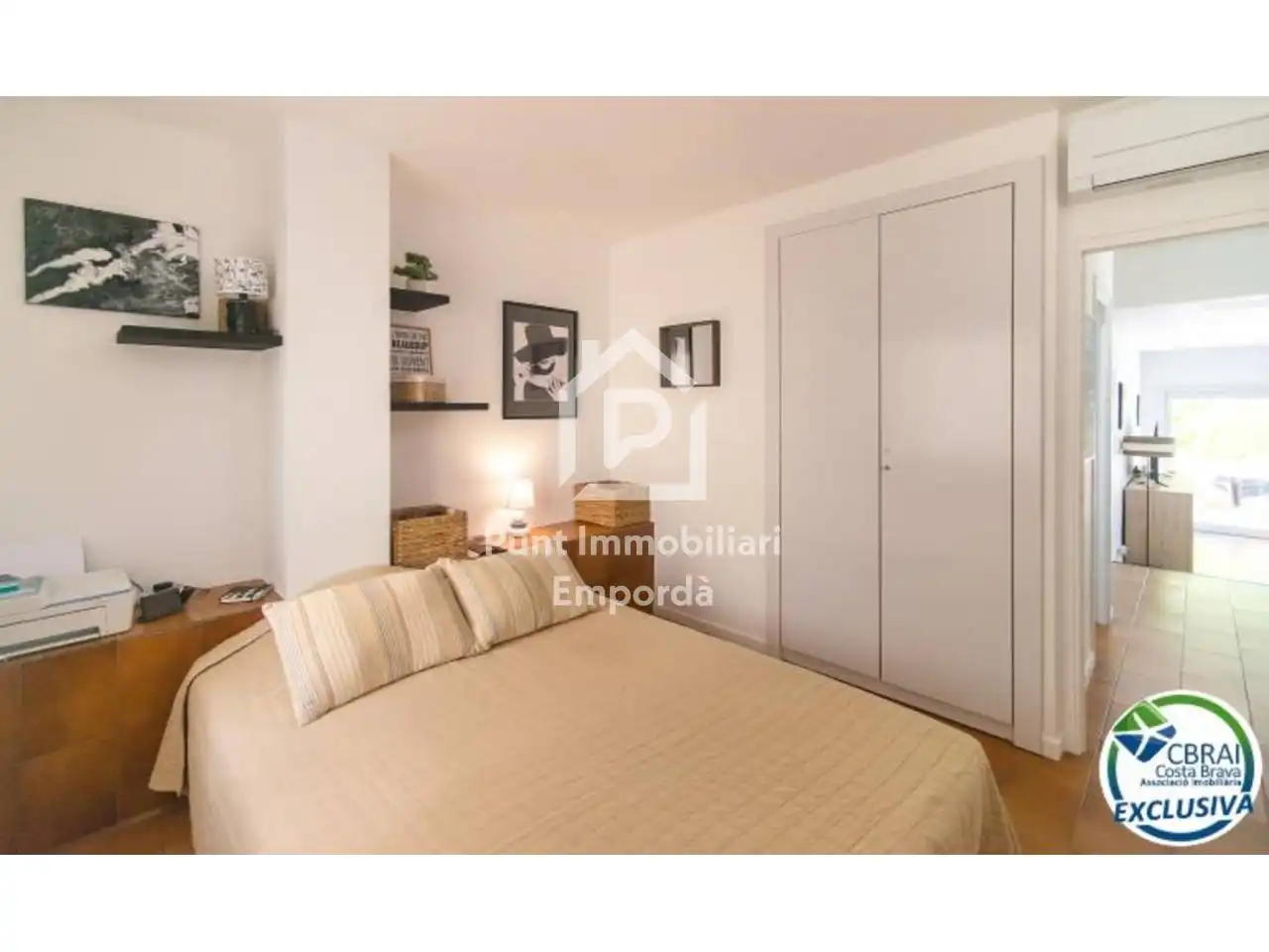 Dormitori de Apartament en venda en Empuriabrava amb Aire condicionat, Terrassa i Moblat