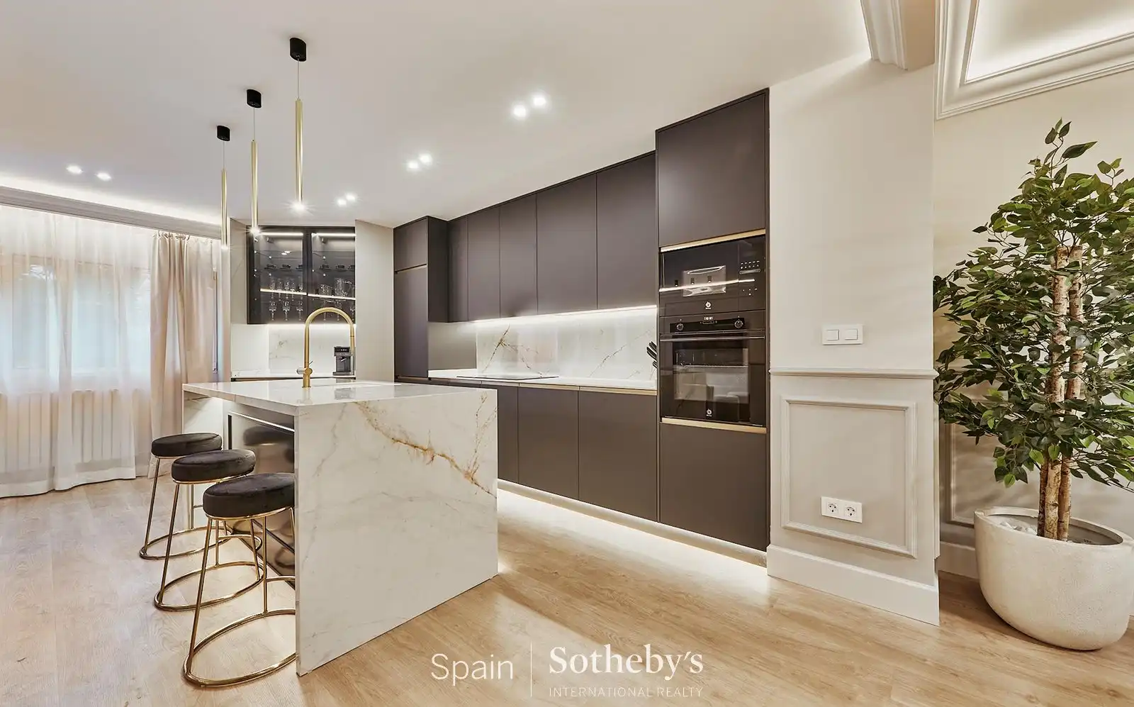 Küche von Wohnungen zum Verkauf in  Madrid Capital mit Klimaanlage, Heizung und Terrasse