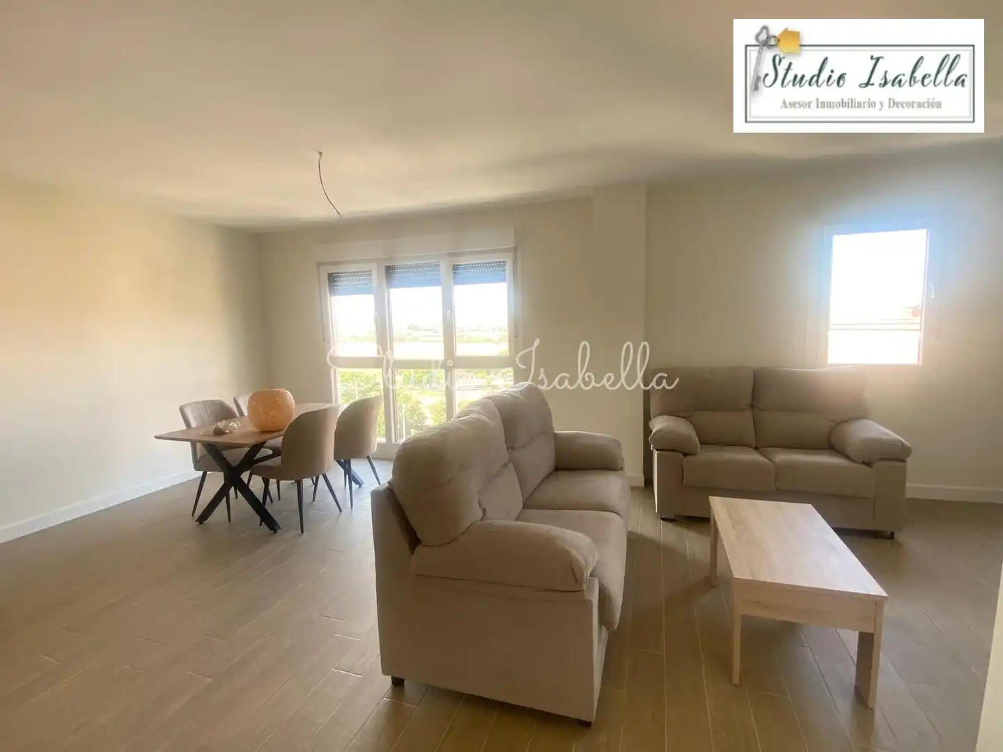 Living room of Duplexes for share in Toledo  with Air Conditioner, Heating and Terrace