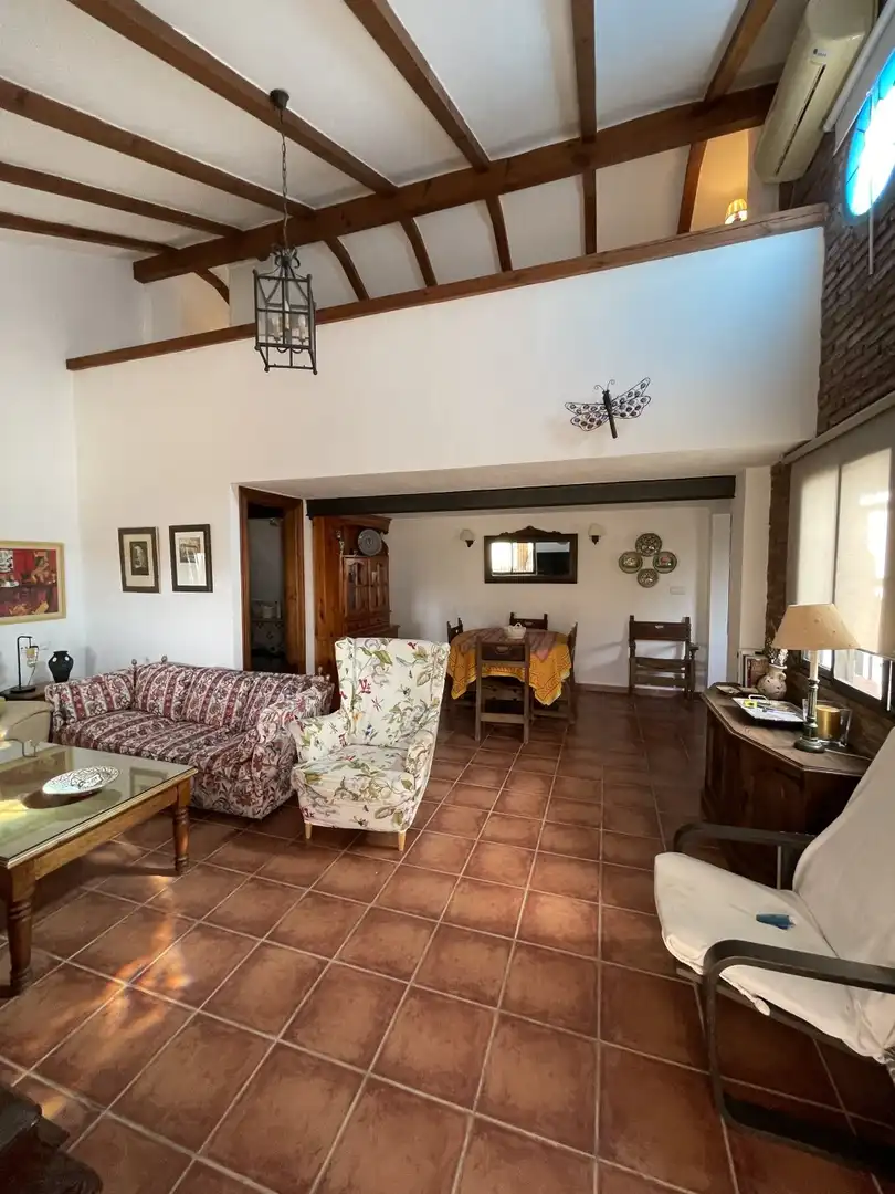 Sala d'estar de Finca rústica en venda en Salobreña amb Piscina