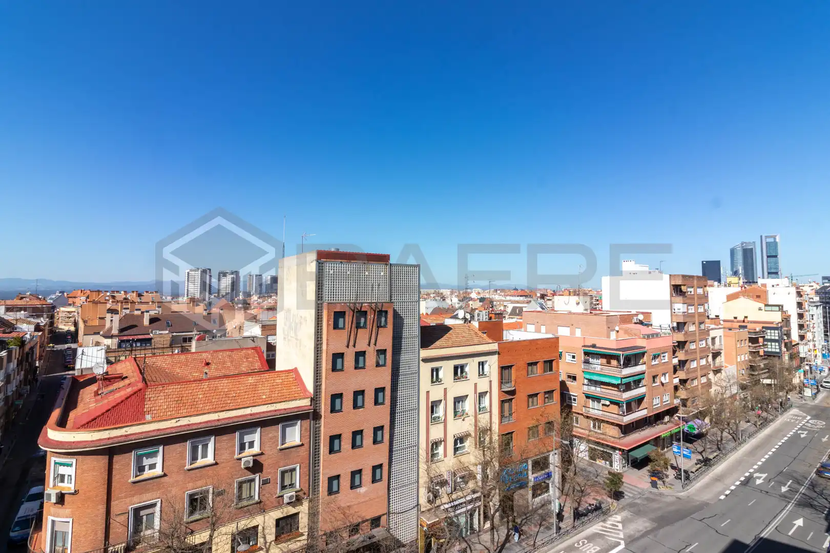 Vista exterior de Pis en venda en Madrid amb Aire condicionat, Calefacció i Parquet