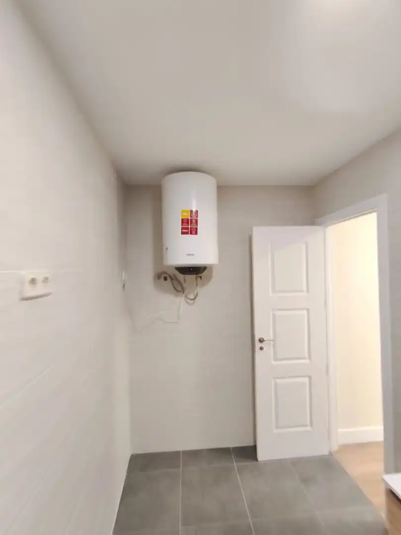 Bathroom of Flat for rent in Madrid  with Heating and Furnished
