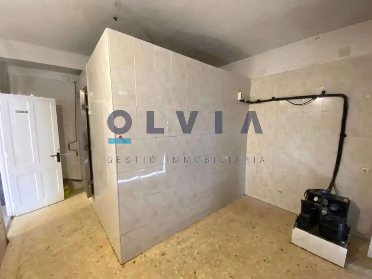 Local comercial en venda a Poble, imagen 10