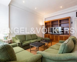 Sala d'estar de Apartament de lloguer en  Valencia Capital amb Aire condicionat, Calefacció i Parquet
