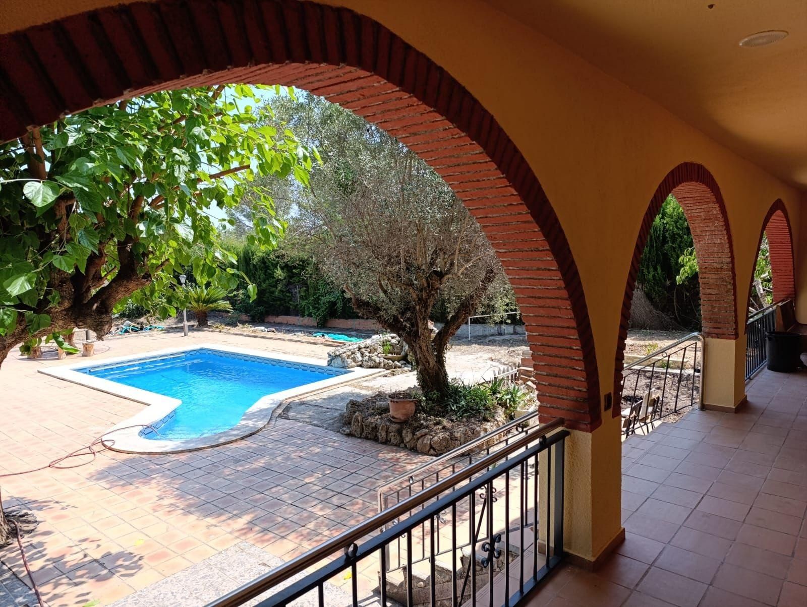 Piscina de Casa o xalet en venda en Sant Martí Sarroca