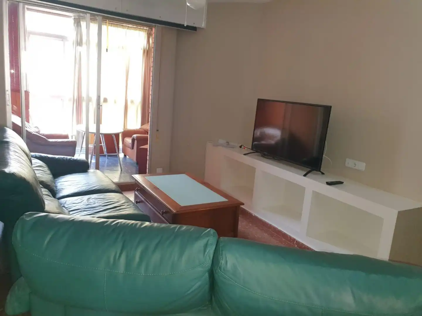 Living room of Flat for rent in Jaén  with Air Conditioner, Heating and Terrace