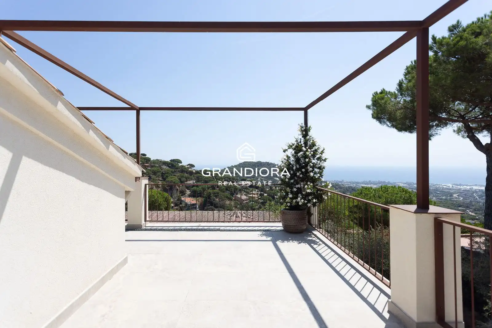 Terrace of Houses for rent in Cabrils  with Air Conditioner, Heating and Storage room
