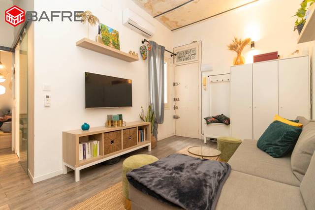 Piso en Venta en Calle del Amparo en Embajadores - Lavapiés