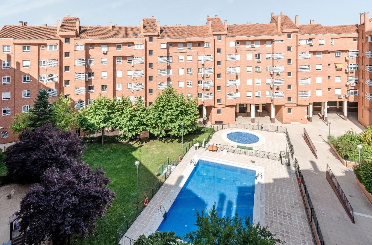 Vista exterior de Pis en venda en  Madrid Capital amb Aire condicionat, Calefacció i Parquet