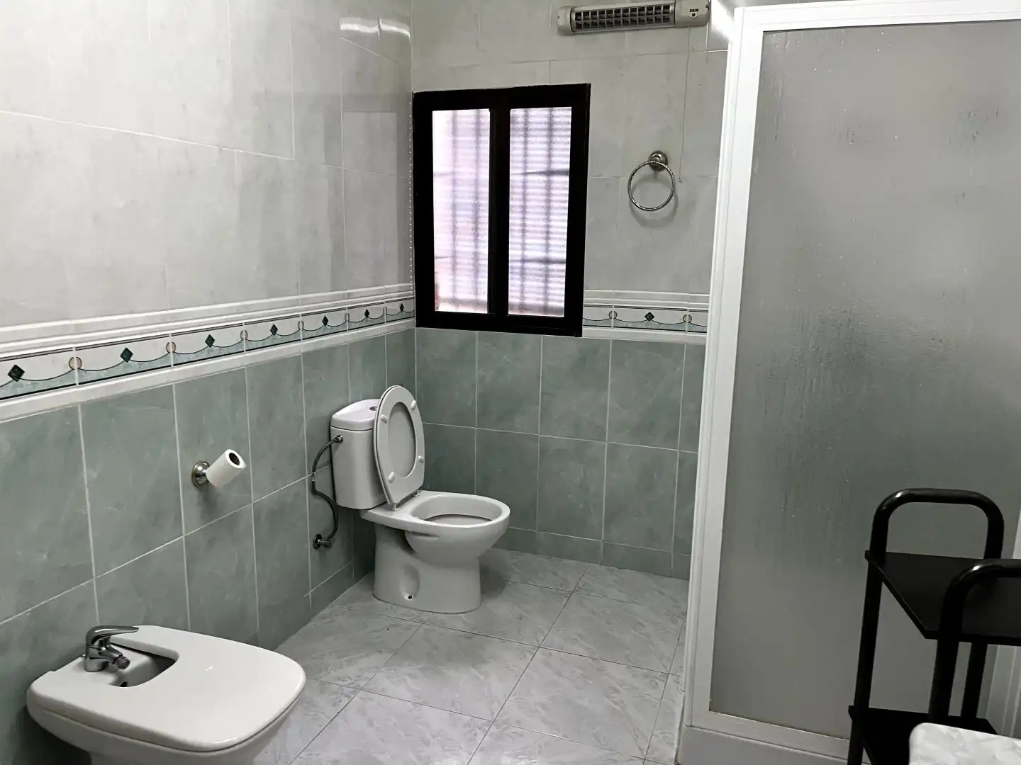Bany de Casa o xalet en venda en Vélez de Benaudalla amb Jardí privat i Moblat