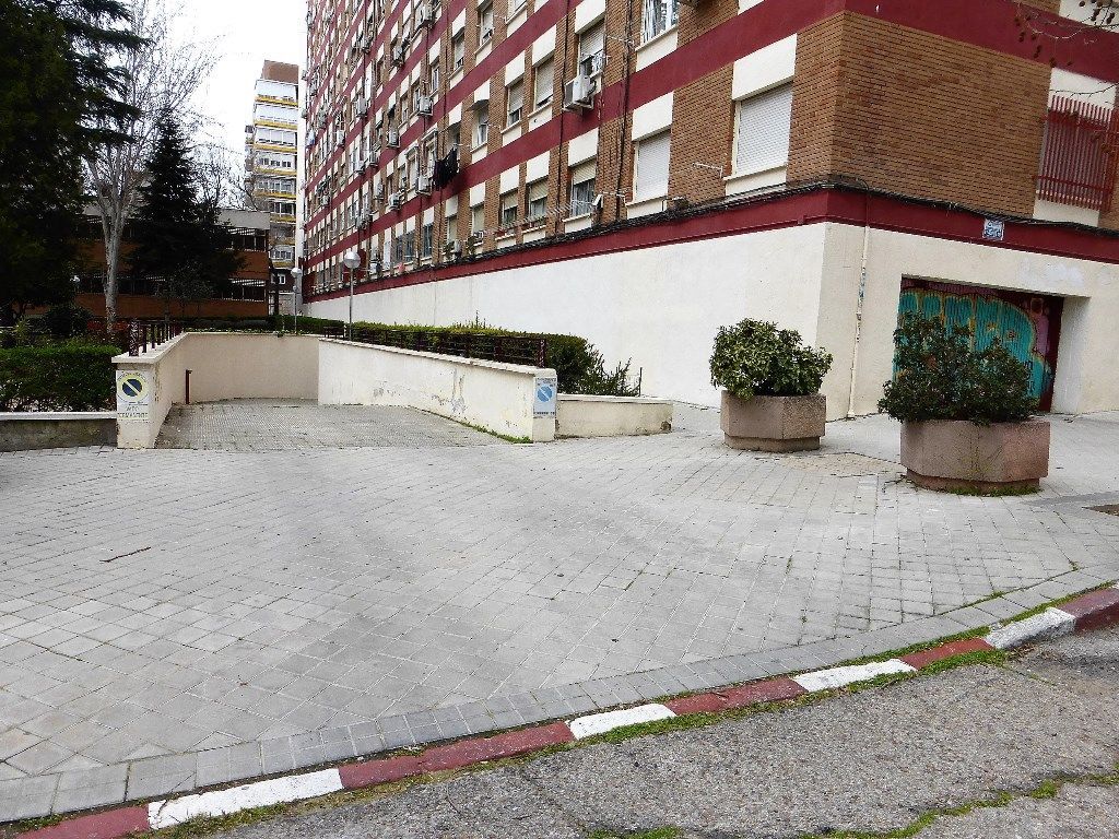 Garatge de lloguer a Calle de la Cruz del Sur, 16, Estrella