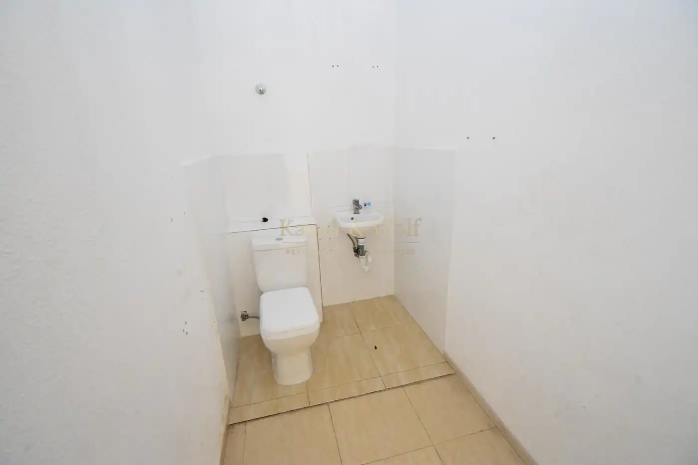 Bany de Local en venda en Dolores